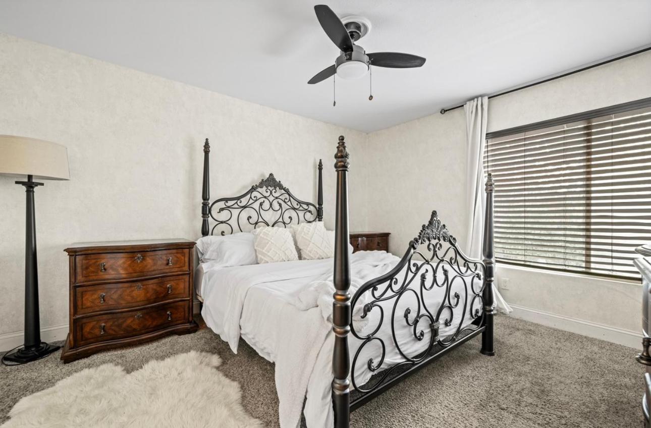 Elegant Hollywood Retreat - Spacious 2Br 2Ba Condo With Resort-Style Amenities Лос-Анджелес Экстерьер фото